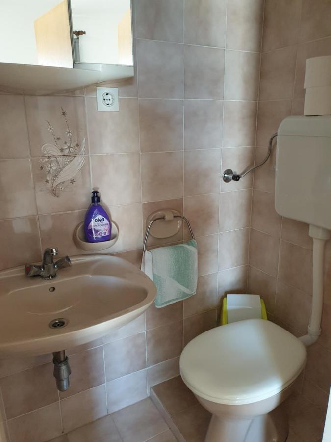 Apartmani I Sobe Jusic ラブ エクステリア 写真