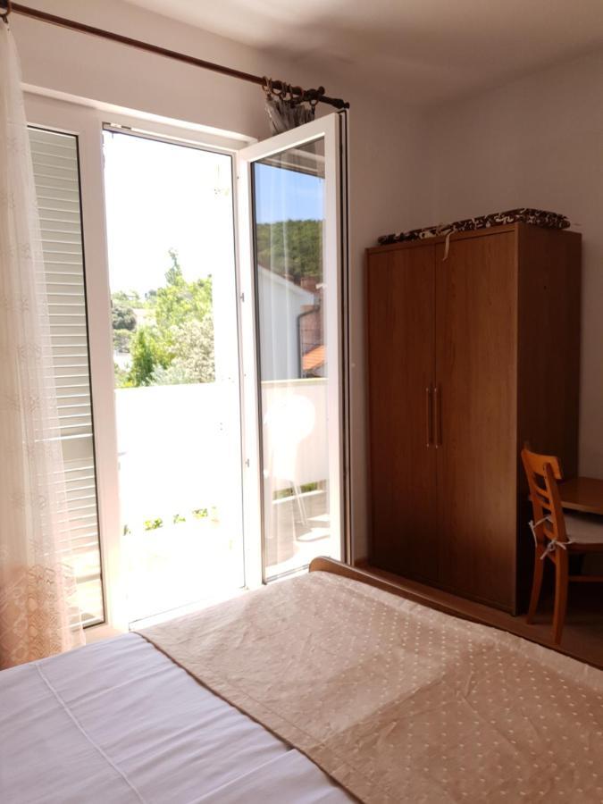 Apartmani I Sobe Jusic ラブ エクステリア 写真