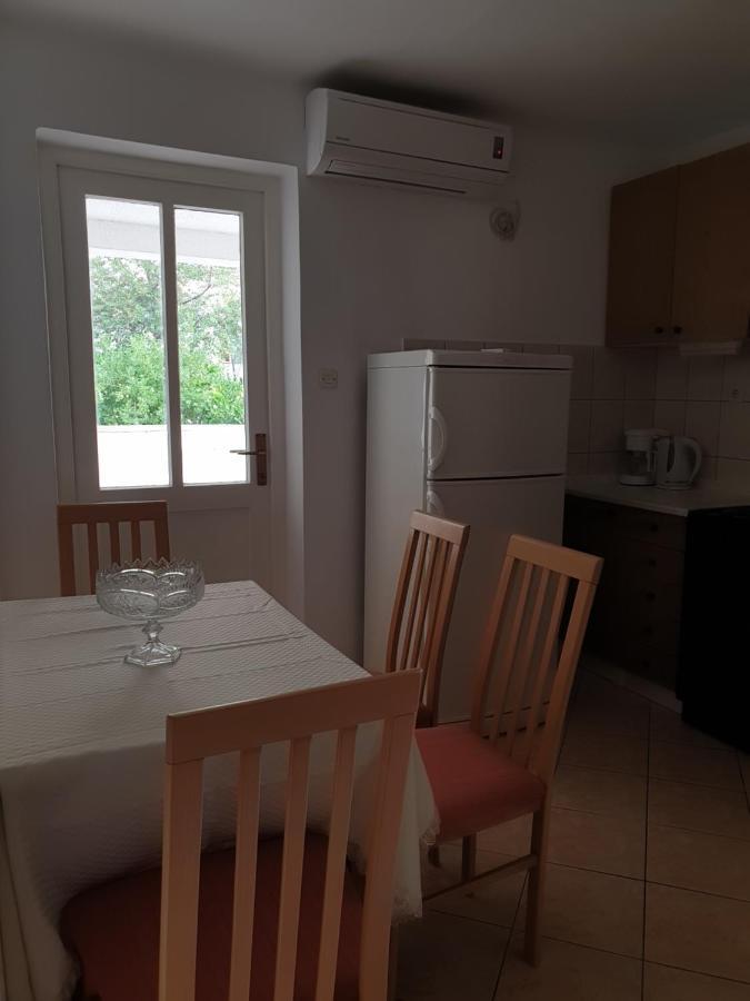 Apartmani I Sobe Jusic ラブ エクステリア 写真