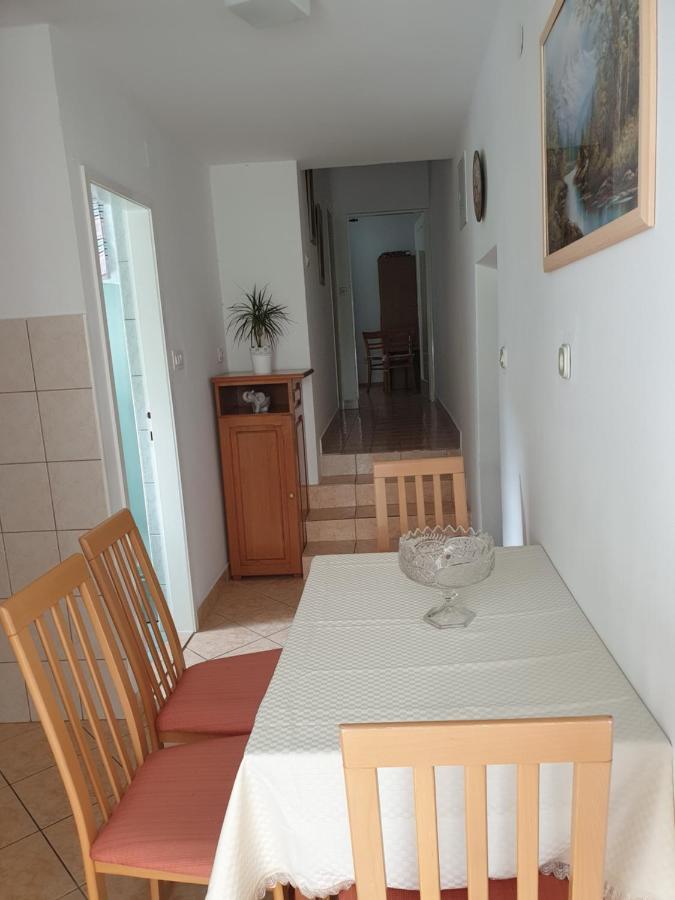 Apartmani I Sobe Jusic ラブ エクステリア 写真