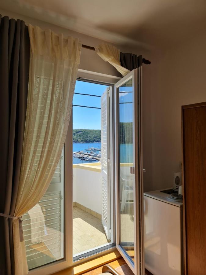 Apartmani I Sobe Jusic ラブ エクステリア 写真