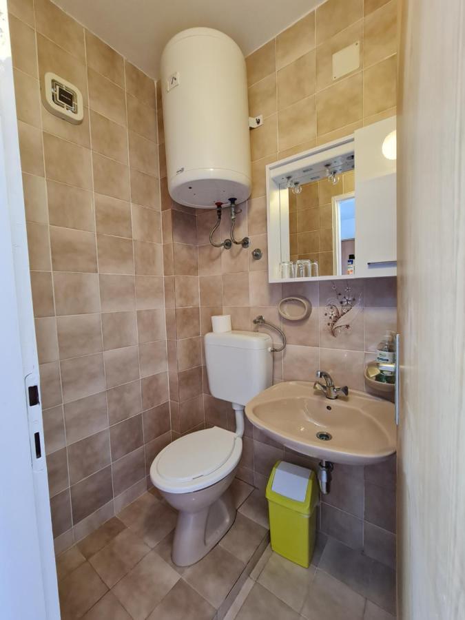 Apartmani I Sobe Jusic ラブ エクステリア 写真